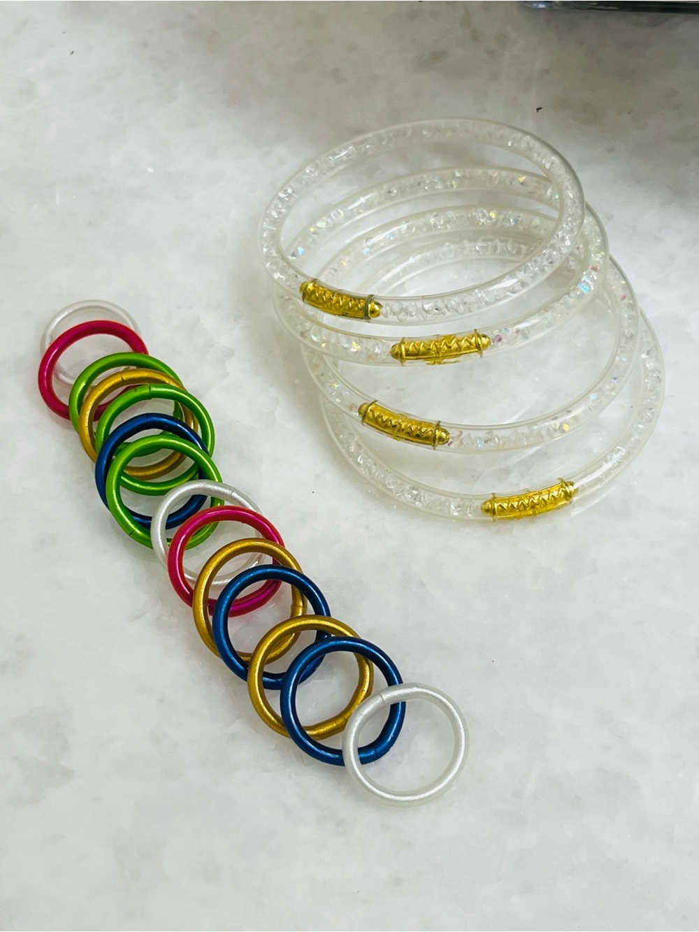 Woman Plastic Clear Glitter Bangle and Multicolor Stackable Rings Set